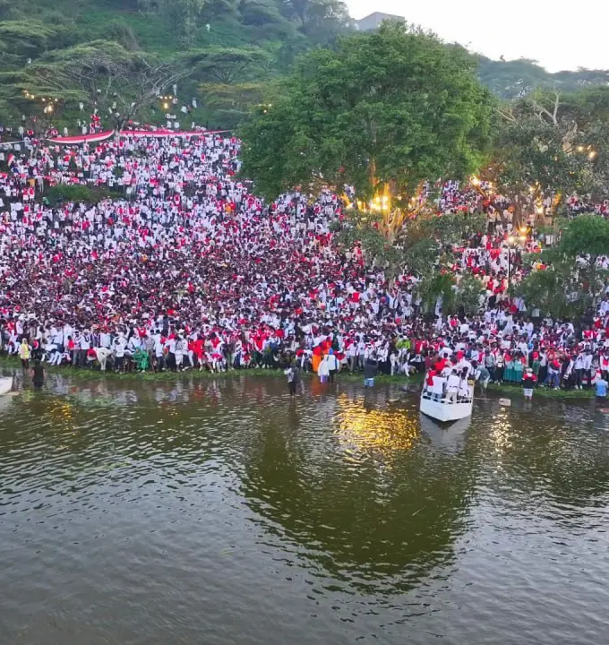 2-Days Irreechaa Festival Experience - Celebrate Ethiopia’s unity and gratitude at the vibrant 2-day Irreechaa Festival...